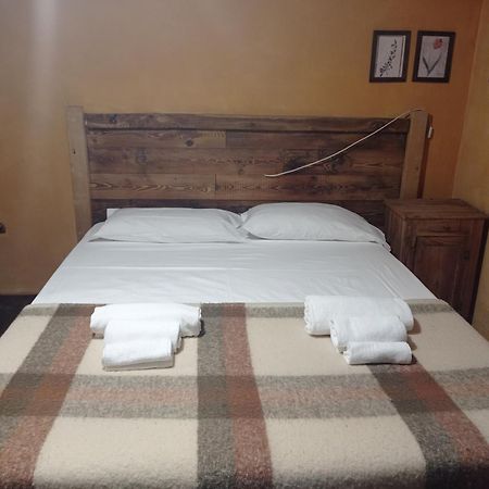Albergo Diffuso La Marmu Osteria Della Croce Bianca Мармора Экстерьер фото