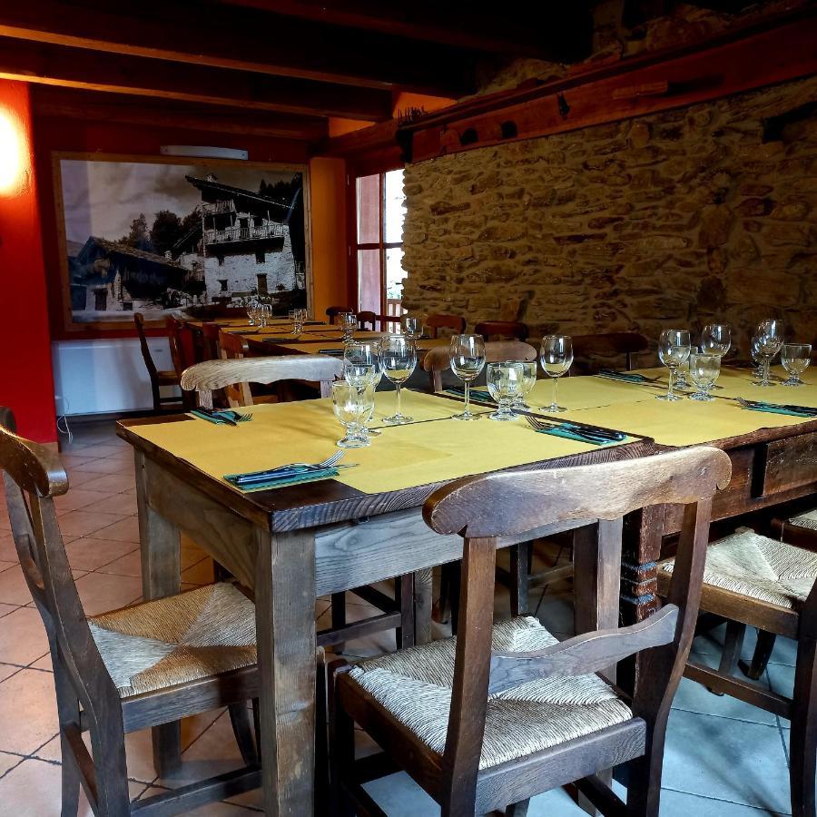 Albergo Diffuso La Marmu Osteria Della Croce Bianca Мармора Экстерьер фото